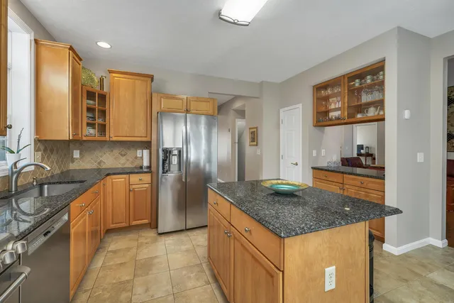 $899,000 | 71 Greenmeadow Lane, Bedford, NH 03110