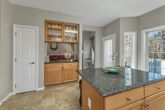 $899,000 | 71 Greenmeadow Lane, Bedford, NH 03110