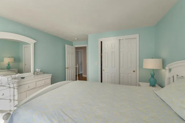 $899,000 | 71 Greenmeadow Lane, Bedford, NH 03110