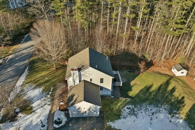$899,000 | 71 Greenmeadow Lane, Bedford, NH 03110