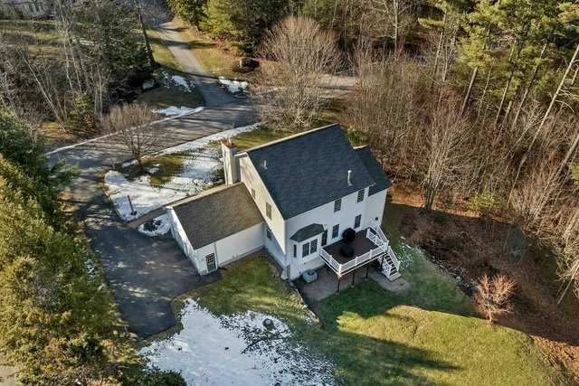 $899,000 | 71 Greenmeadow Lane, Bedford, NH 03110