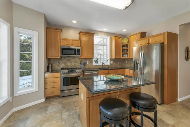 $899,000 | 71 Greenmeadow Lane, Bedford, NH 03110