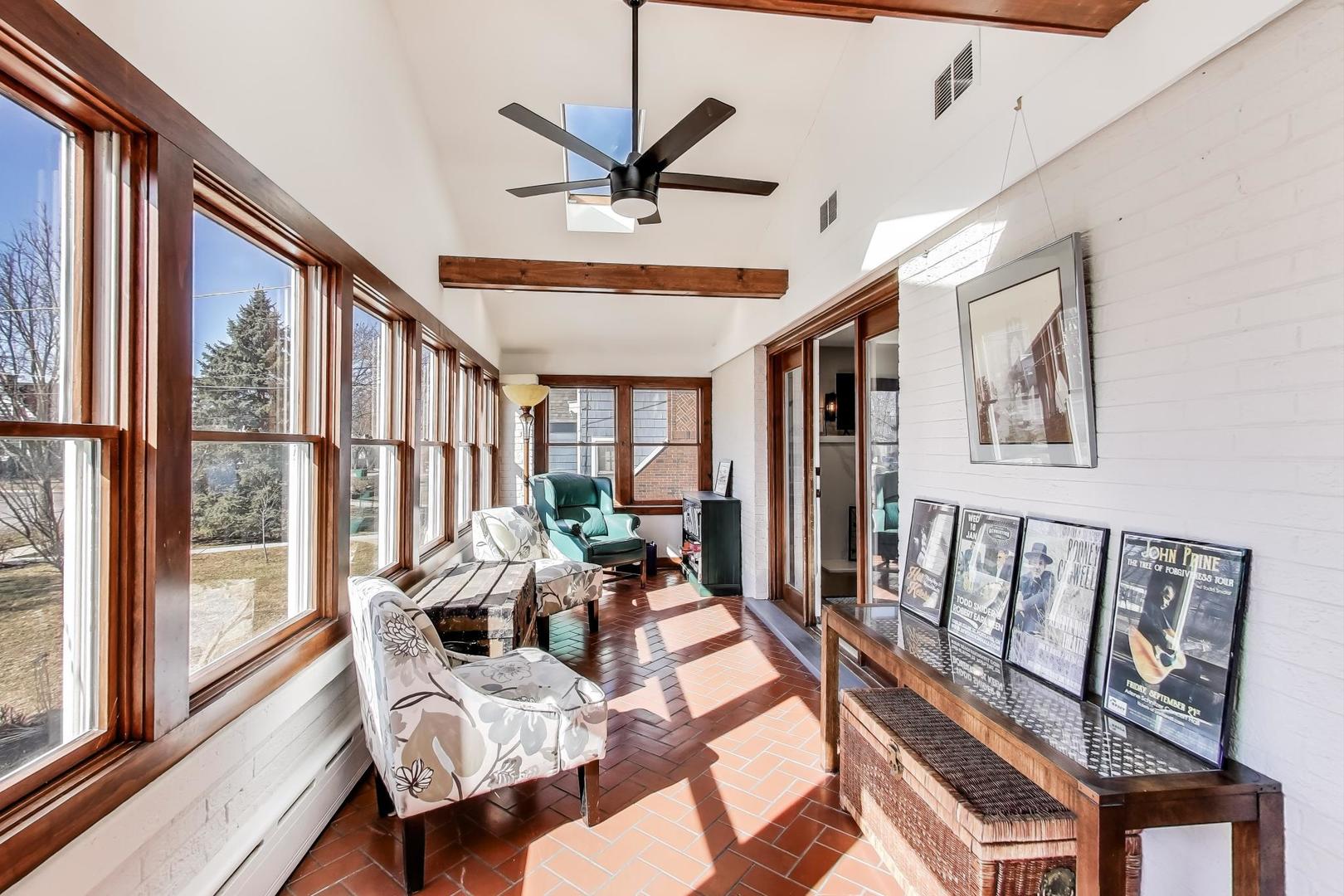 360 West Maple Street Lombard, IL 60148 - Photo 4 of 45