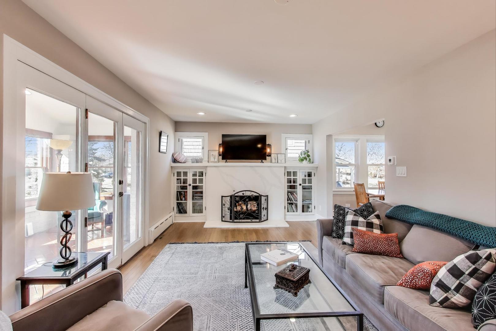 360 West Maple Street Lombard, IL 60148 - Photo 6 of 45