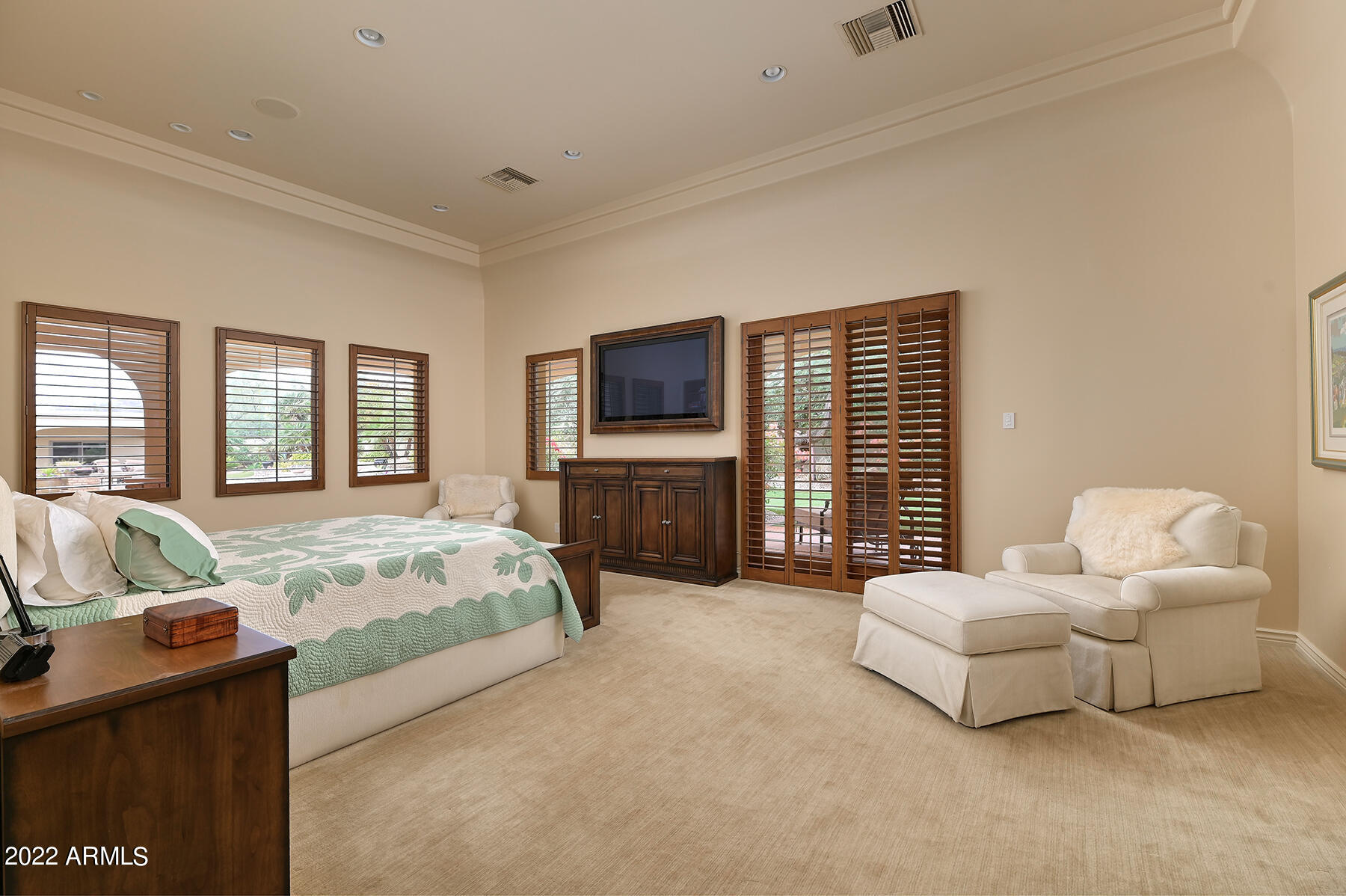6601 East Stallion Road Paradise Valley, AZ 85253 - Photo 17 of 46 Primary Bedroom