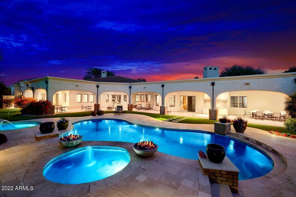 6601 East Stallion Road Paradise Valley, AZ 85253 - Photo 2 of 46 Resort Backyard