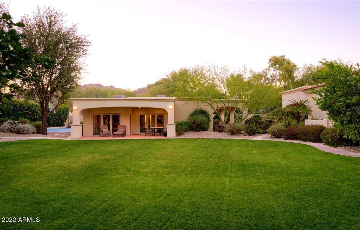 6601 East Stallion Road Paradise Valley, AZ 85253 - Photo 30 of 46 Casita Grass