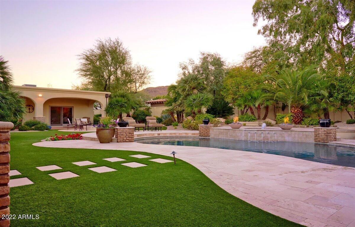 6601 East Stallion Road Paradise Valley, AZ 85253 - Photo 34 of 46 Synthetic Grass