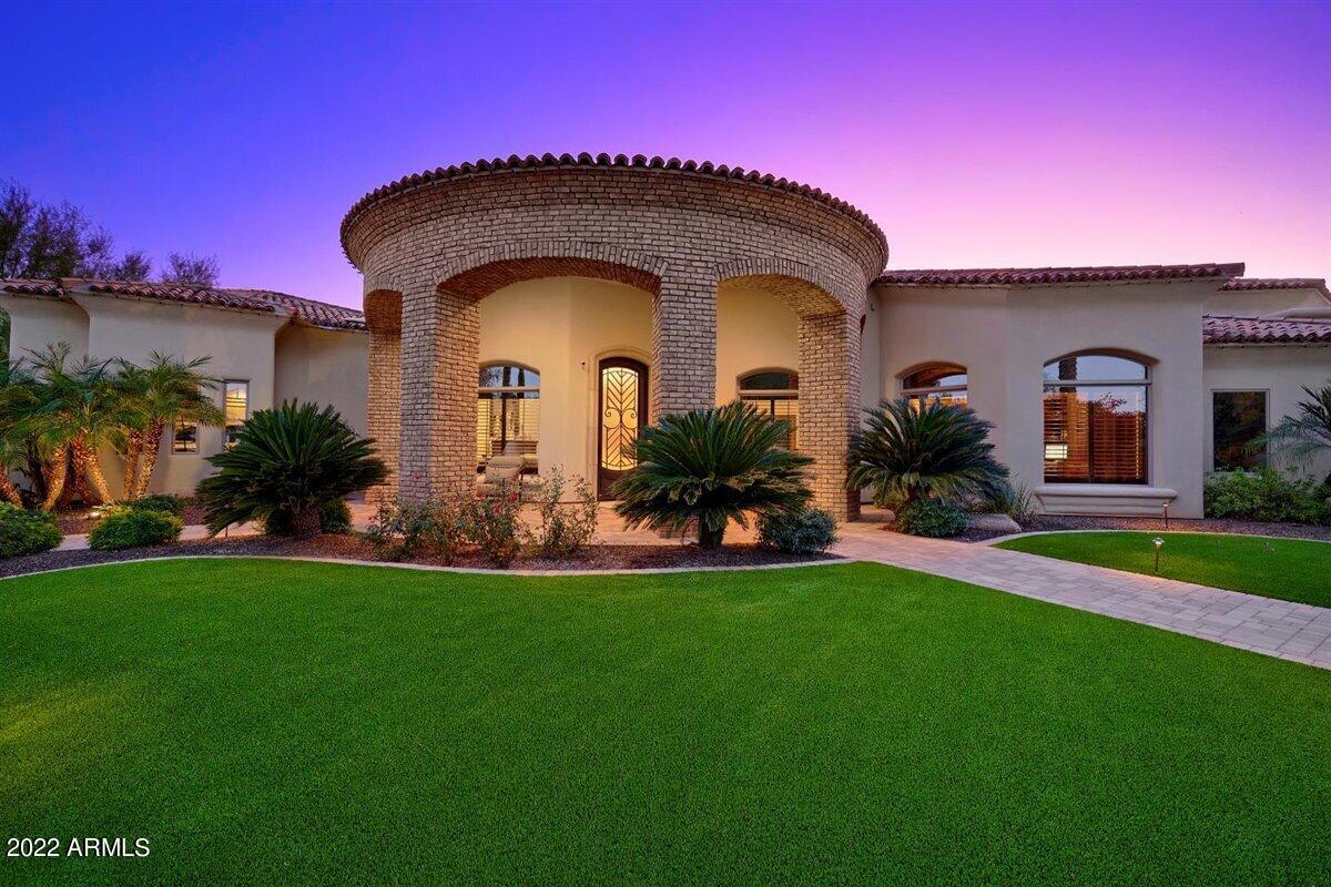 6601 East Stallion Road Paradise Valley, AZ 85253 - Photo 4 of 46 Synthetic Grass Front