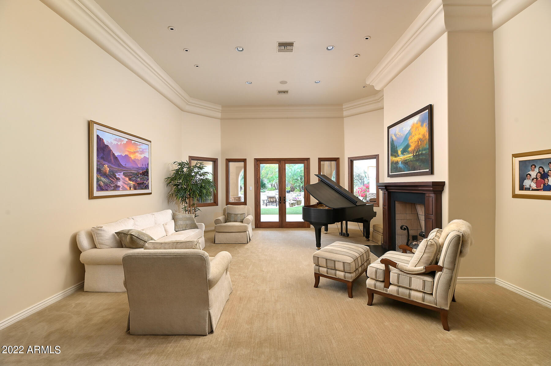6601 East Stallion Road Paradise Valley, AZ 85253 - Photo 6 of 46 Formal Living