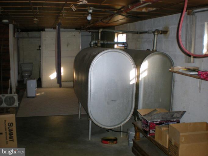10701 Green Valley Road Union Bridge, MD 21791 - Photo 4 of 14 Oil Tanks