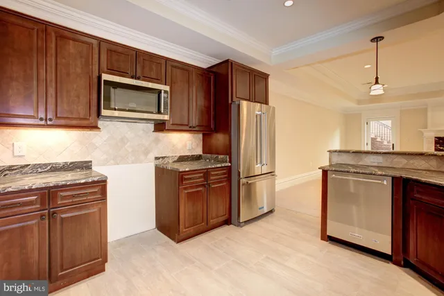 $7,560,000 | 35 B Elsiragy Court, McLean, VA 22102