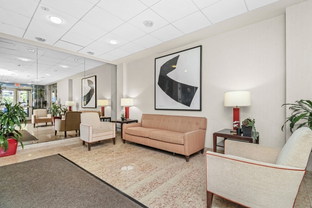 44 Washington Street, Unit 1113 Brookline, MA 02445 - Photo 2 of 28