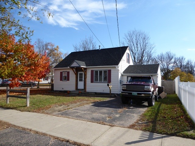 37 Turf Road Burlington, VT 05408 - Photo 1 of 25 Gallery Image 1