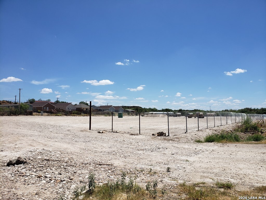 1157 State Loop 480, Unit 2 Eagle Pass, TX 78852 - Photo 17 of 23