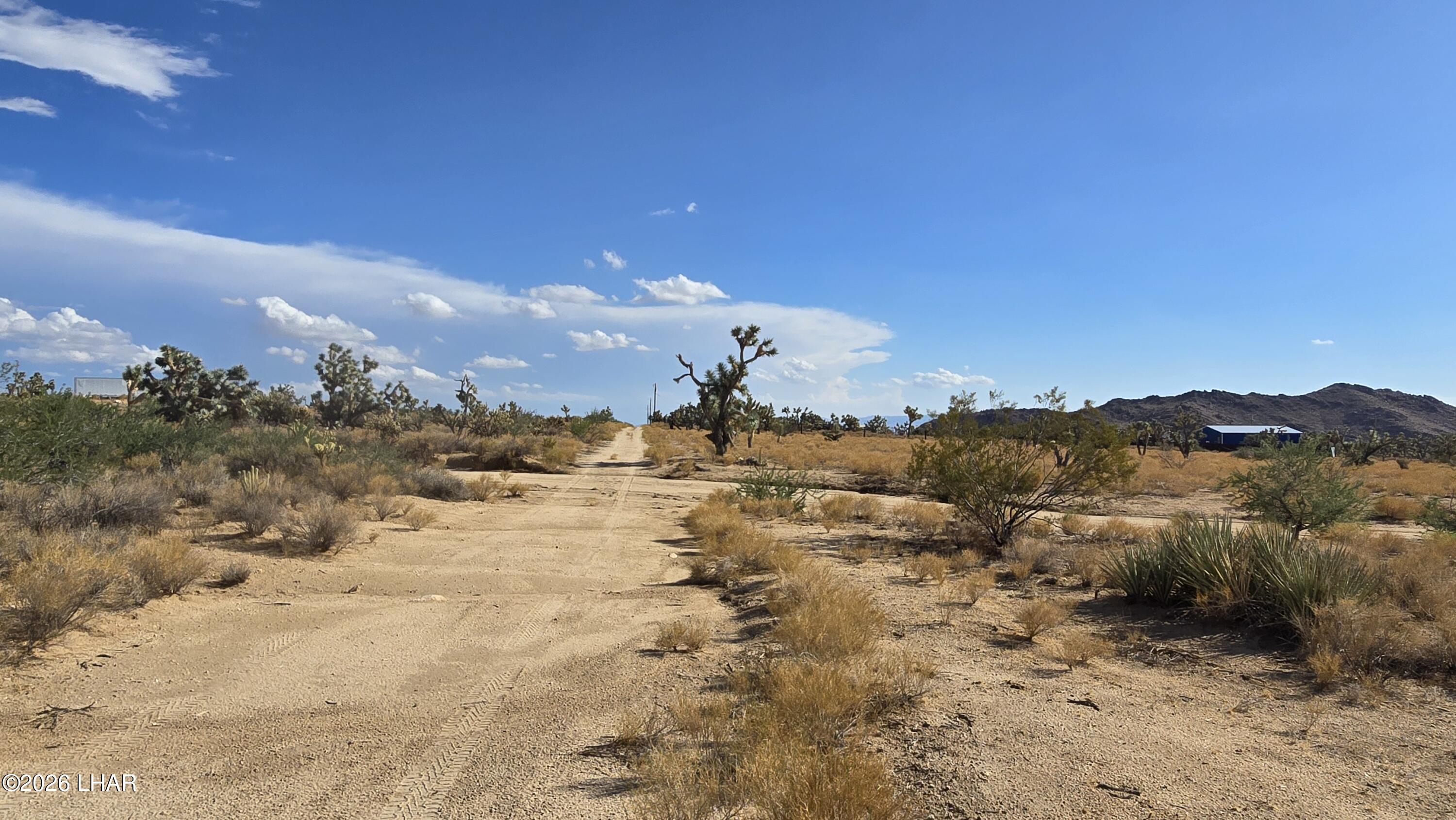 208-27196d South Kinard Road Yucca, AZ 86438 - Photo 40 of 40 20260831_160859