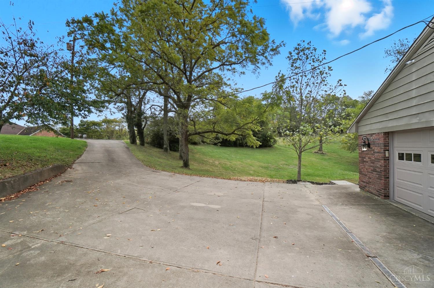 5865 Day Road Cincinnati, OH 45252 - Photo 45 of 47