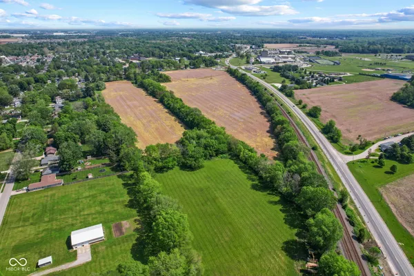 $1,499,999 | 460 East Madison Avenue, Pendleton, IN 46064