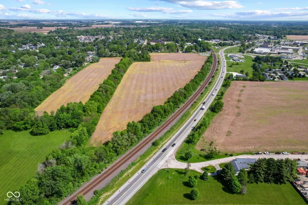 $1,499,999 | 460 East Madison Avenue, Pendleton, IN 46064