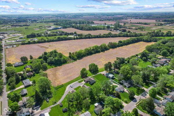 $1,499,999 | 460 East Madison Avenue, Pendleton, IN 46064