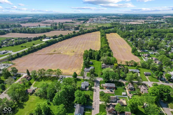 $1,499,999 | 460 East Madison Avenue, Pendleton, IN 46064