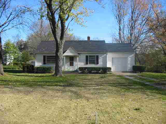 1902 McDowell Road Vincennes, IN 47591 - Photo 1 of 7 Gallery Image 1
