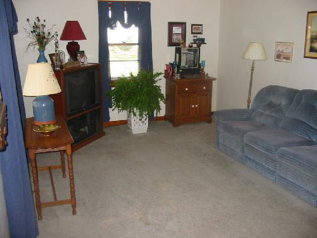 1902 McDowell Road Vincennes, IN 47591 - Photo 4 of 7 Gallery Image 4