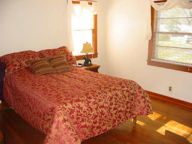 1902 McDowell Road Vincennes, IN 47591 - Photo 6 of 7 Gallery Image 6