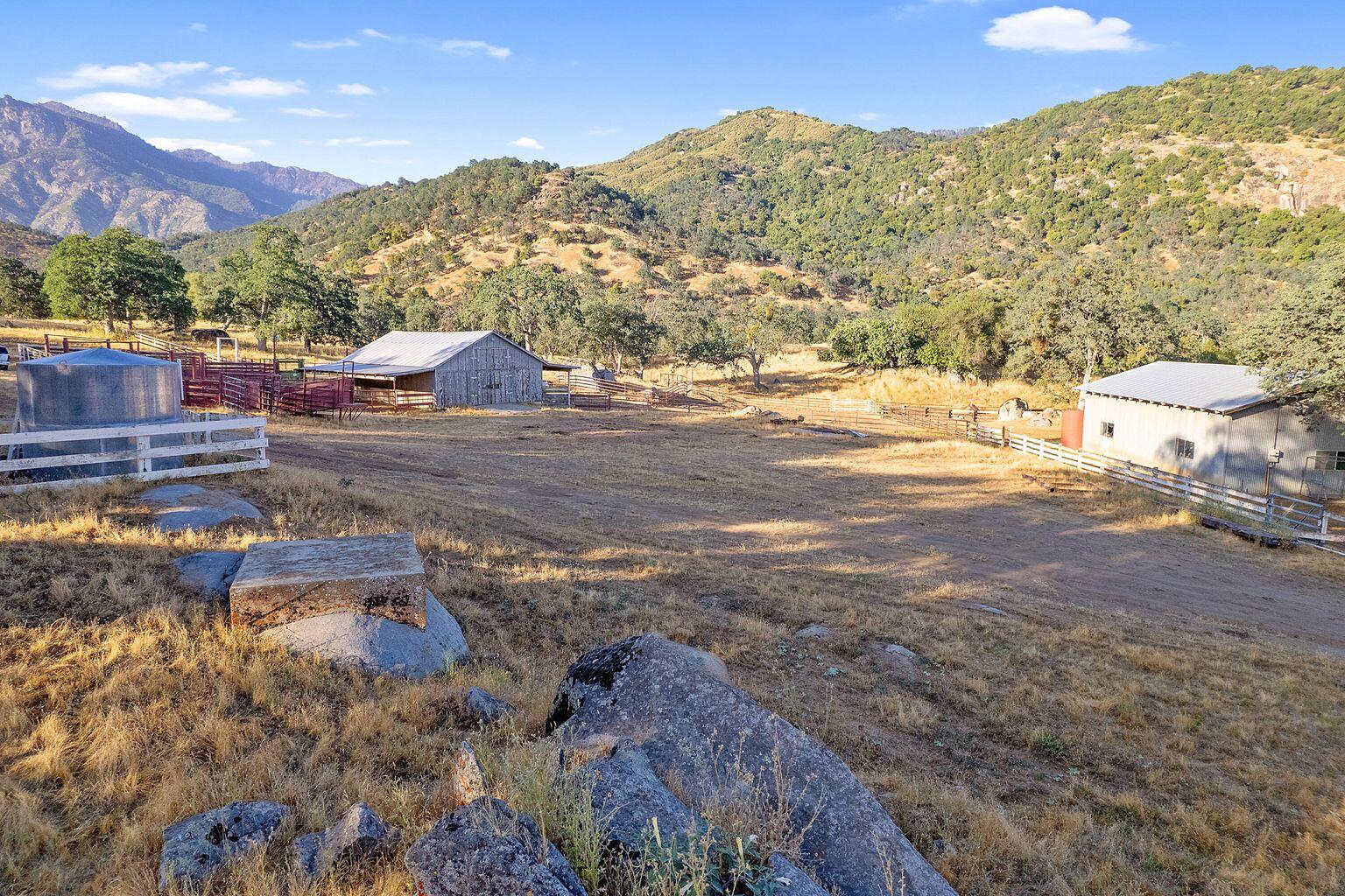 44223 Balch Park Road Springville, CA 93265 - Photo 41 of 110 29