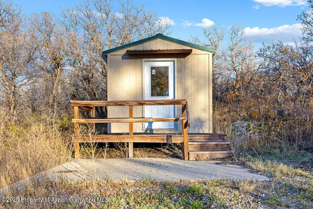 $180,000 | 228 Eagle Loop, Craig, CO 81625