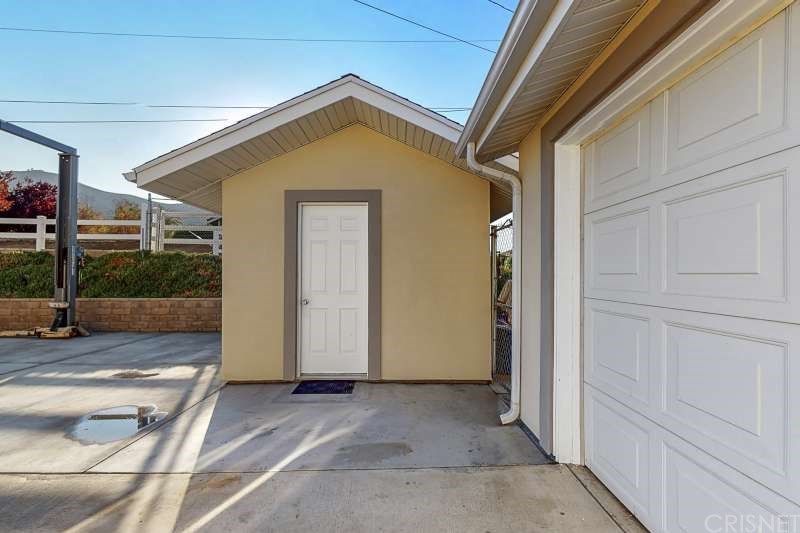 3879 Syracuse Avenue Acton, CA 93510 - Photo 41 of 59