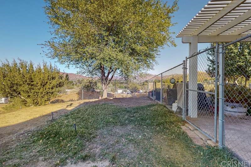 3879 Syracuse Avenue Acton, CA 93510 - Photo 43 of 59