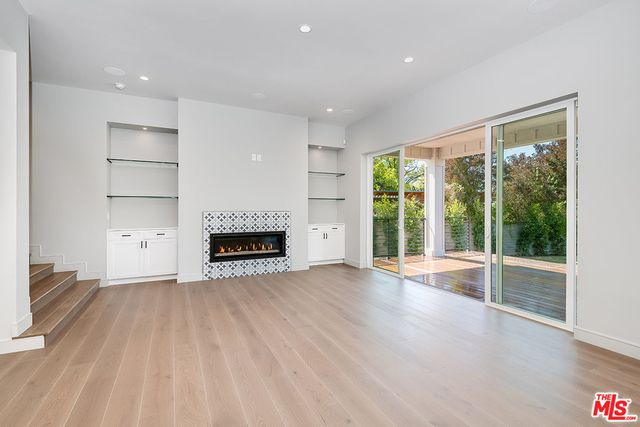 $12,500 | 4963 Clybourn Avenue, North Hollywood, CA 91601