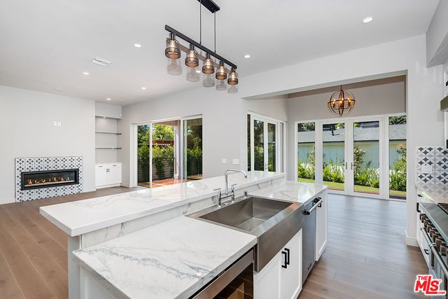 $12,500 | 4963 Clybourn Avenue, North Hollywood, CA 91601