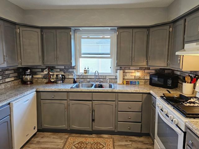 611 11th Street Southwest Willmar, MN 56201 - Photo 3 of 15