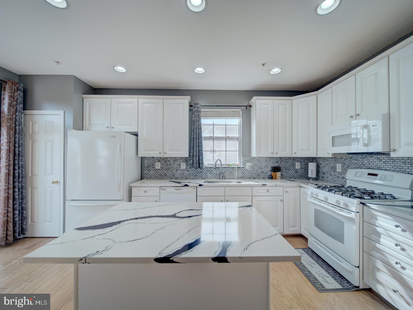 815 Lowe Road Middle River, MD 21220 - Photo 12 of 37