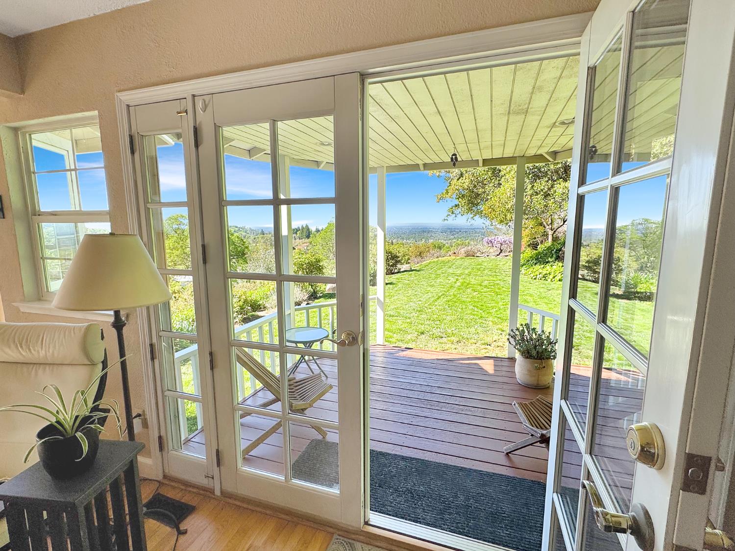 10100 Indian Hill Road Newcastle, CA 95658 - Photo 14 of 41 a view of an entryway