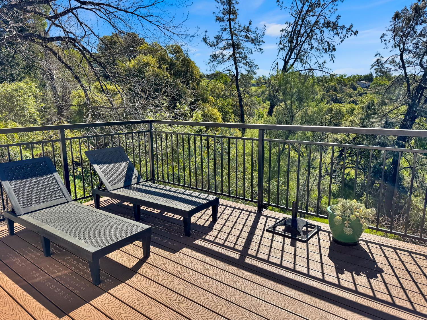 10100 Indian Hill Road Newcastle, CA 95658 - Photo 28 of 41 a view of a balcony with wooden floor