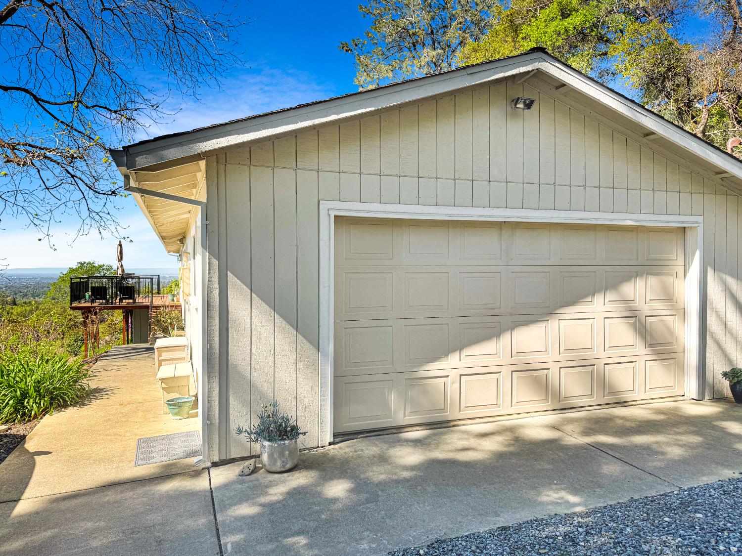 10100 Indian Hill Road Newcastle, CA 95658 - Photo 35 of 41 a house view with a outdoor space