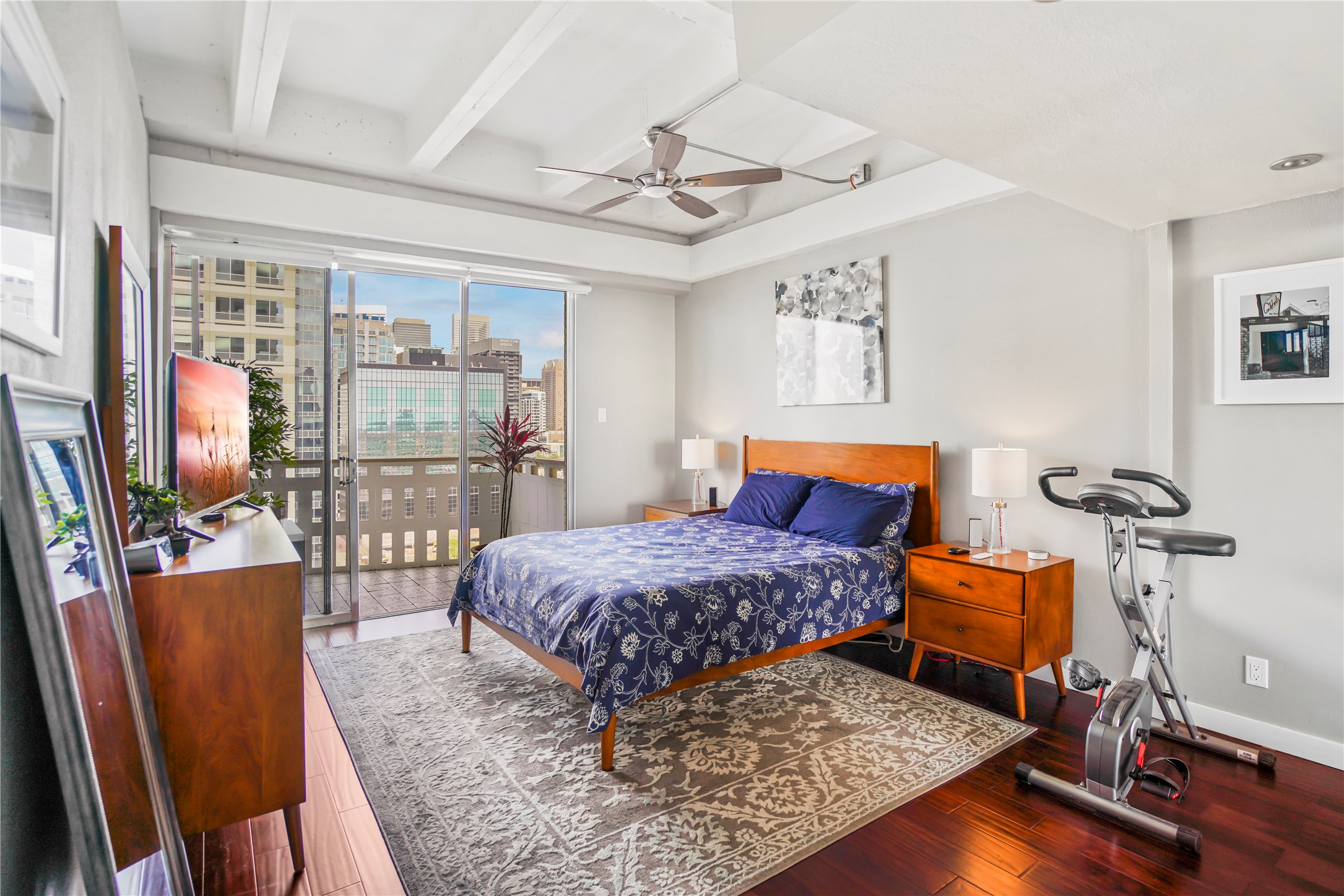2016 Main Street, Unit 1203 Houston, TX 77002 - Photo 8 of 22 Gallery Image 8