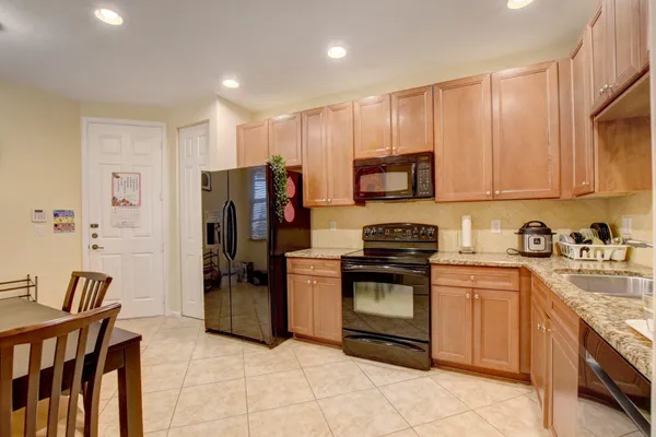 $3,350 | 16089 Poppy Seed Circle, Unit 2006, Delray Beach, FL 33484