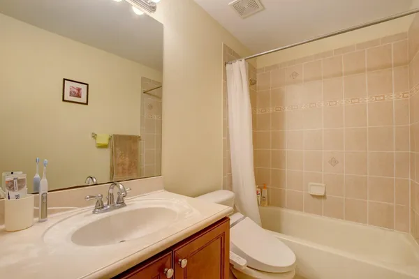 $3,350 | 16089 Poppy Seed Circle, Unit 2006, Delray Beach, FL 33484