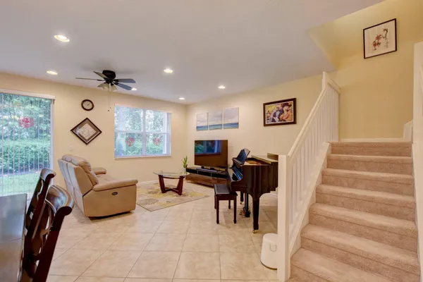 $3,350 | 16089 Poppy Seed Circle, Unit 2006, Delray Beach, FL 33484