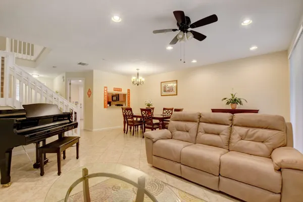 $3,350 | 16089 Poppy Seed Circle, Unit 2006, Delray Beach, FL 33484