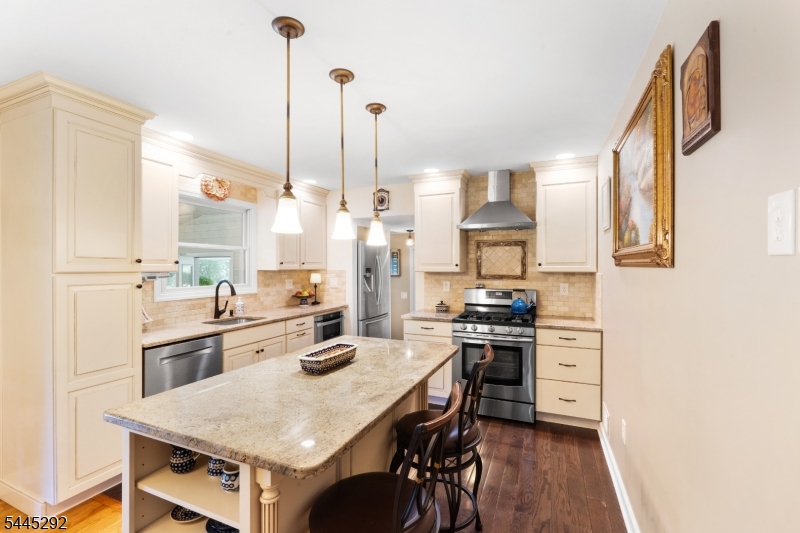 1280 Oxford Road Bridgewater, NJ 08807 - Photo 7 of 35