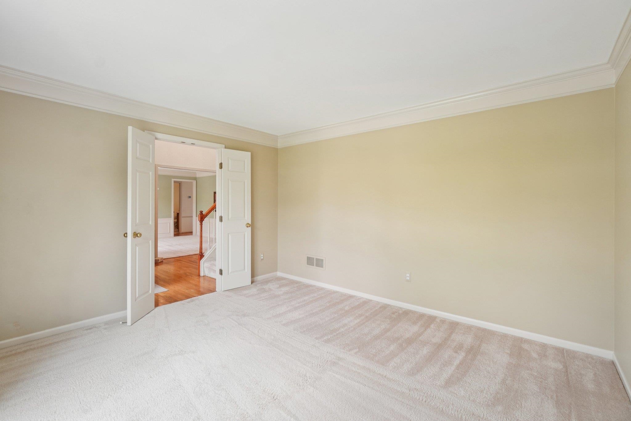 1678 Hillcrest Drive Rochester, MI 48306 - Photo 15 of 50 50213236-4652da64-a104-4298-a43e-2619509040ea.JPG