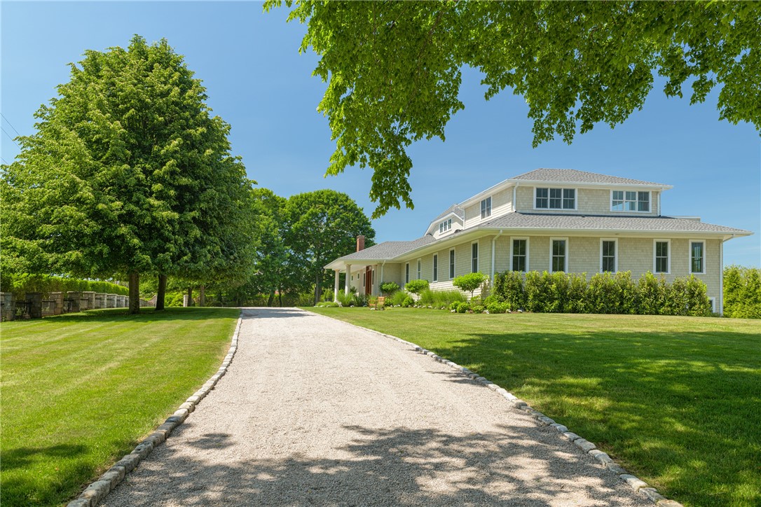 4 Foster Cove Road Westerly, RI 02891 - Photo 9 of 28