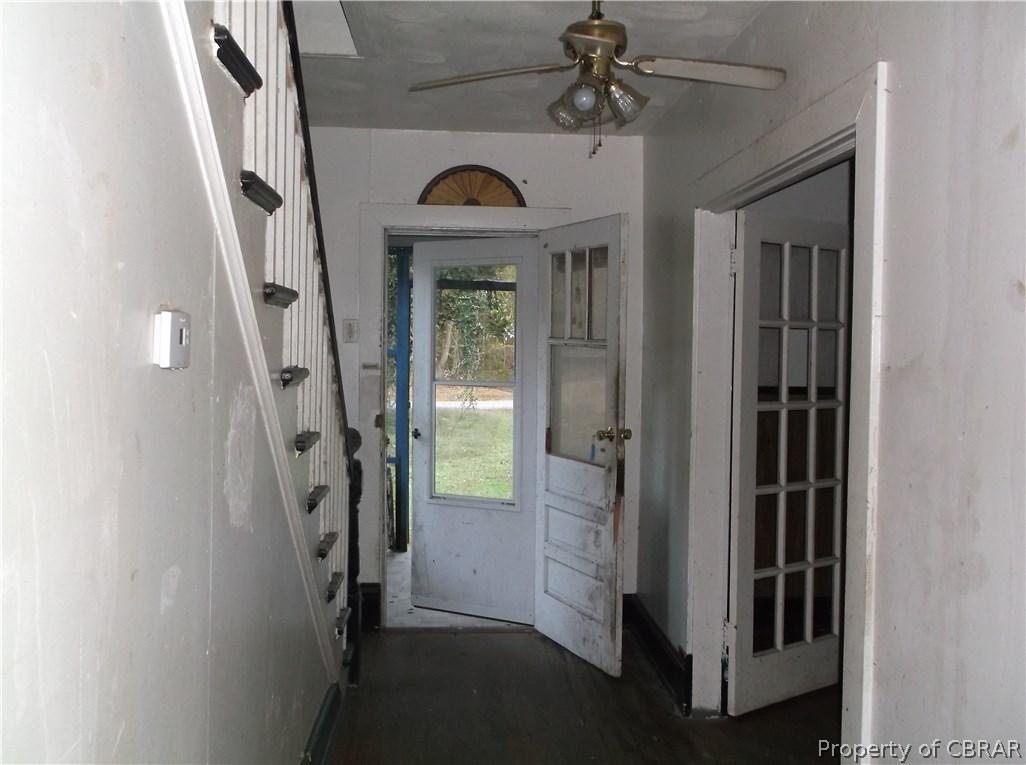 6262 Ware Neck Road Gloucester, VA 23061 - Photo 6 of 12 Gallery Image 6