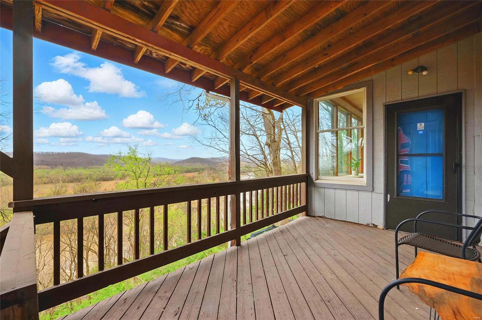 674 Meramec Drive Ballwin, MO 63021 - Photo 13 of 21