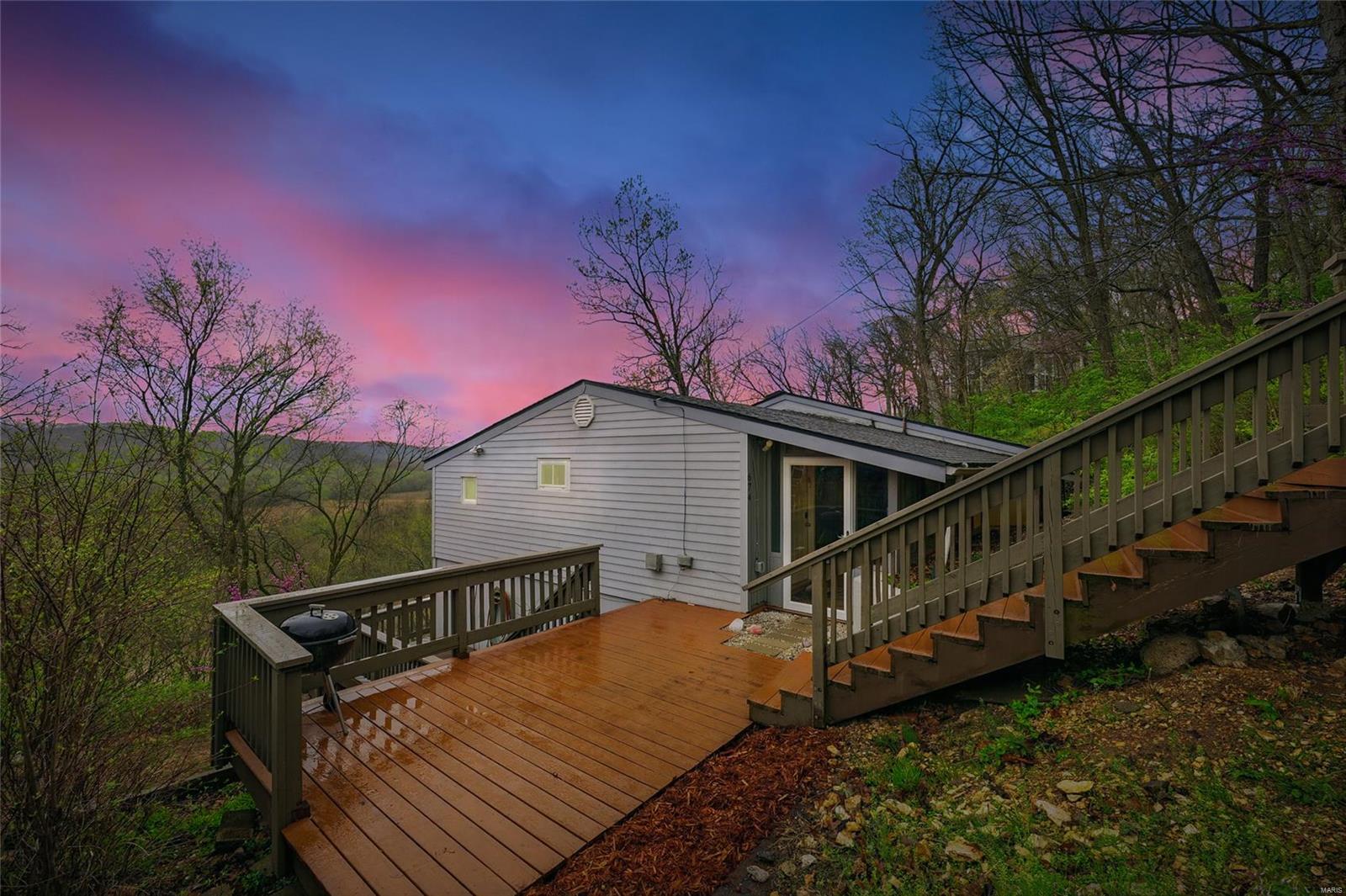 674 Meramec Drive Ballwin, MO 63021 - Photo 2 of 21